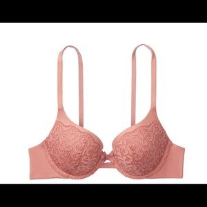 Victoria’s Secret Light Push-up Perfect Shape Bra